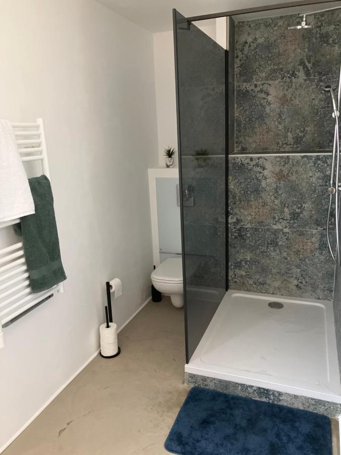 Chambre Avec Petit-Dejeuner En Provence Luberon La Tour-d'Aigues Exterior photo